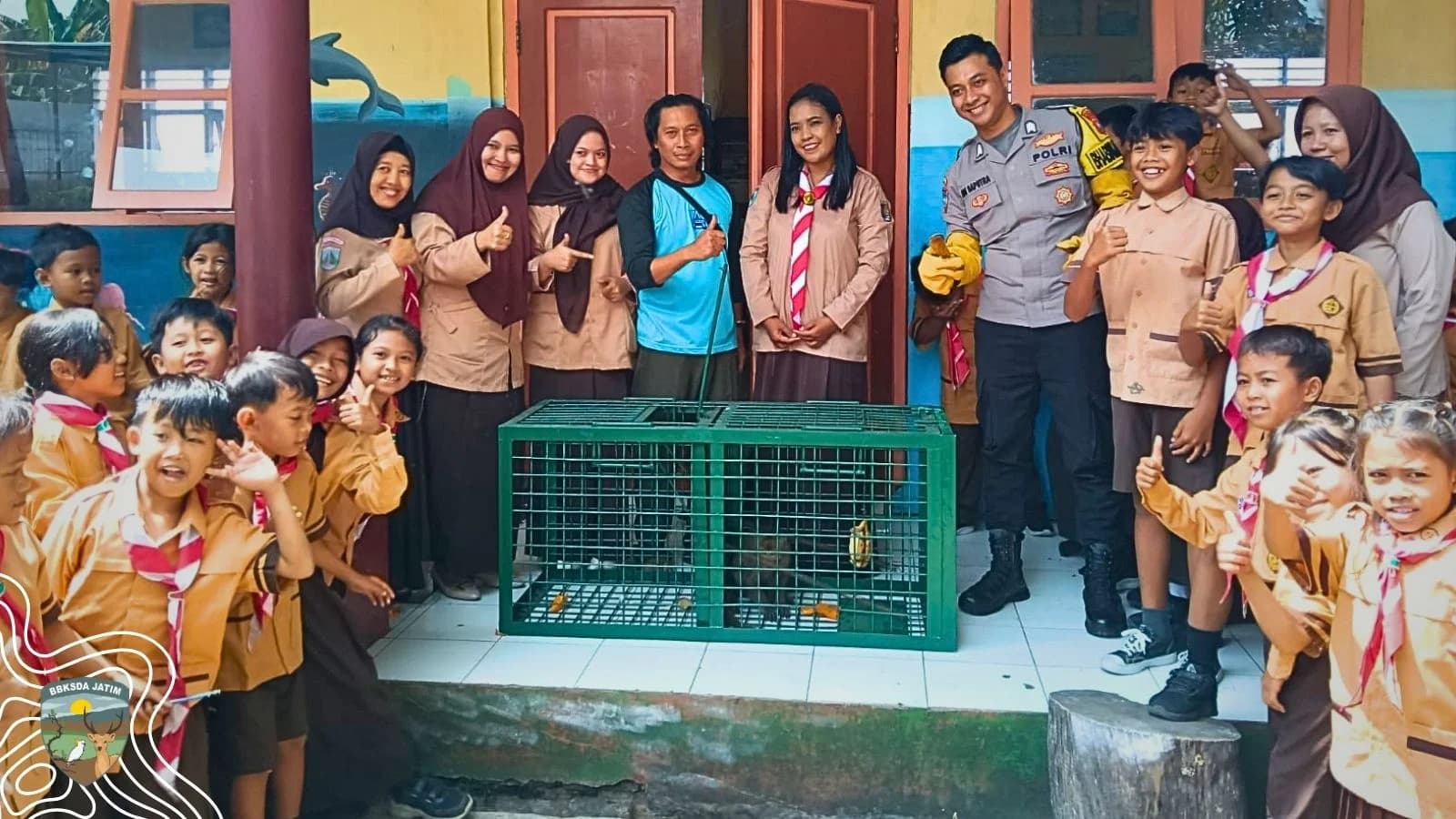 Belajar dari Tamu Tak Diundang di SDN 1 Kabat