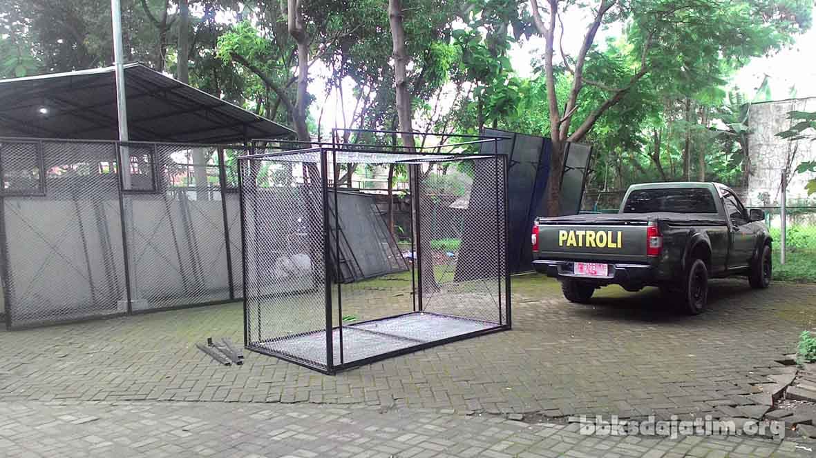 Jatim Park II Hibahkan Kandang Satwa