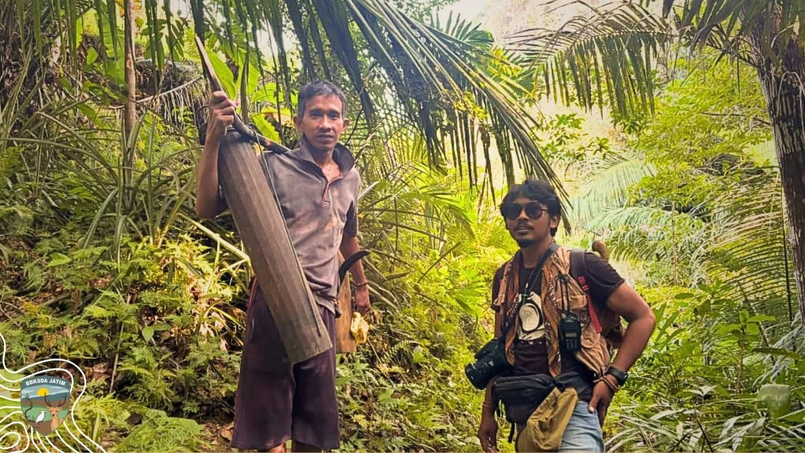 Di Batas Senja, Setetes Nira Dan Harapan Yang Tumbuh Di Suaka Margasatwa Pulau Bawean